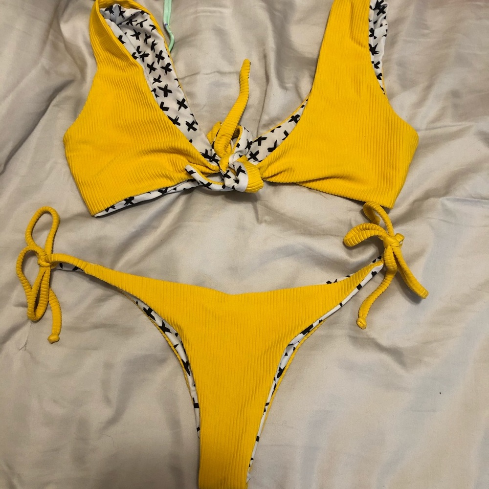 Moana bikini set size small